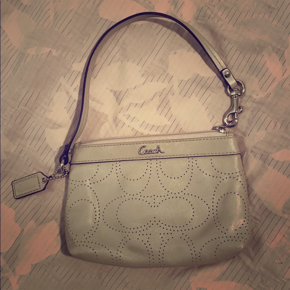 Coach wristlet silver gray purse 👛